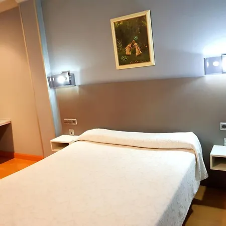 Готель House Lomas Ов'єдо