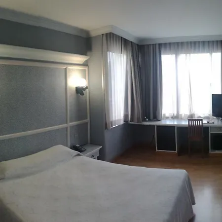 House Lomas Hotell Oviedo