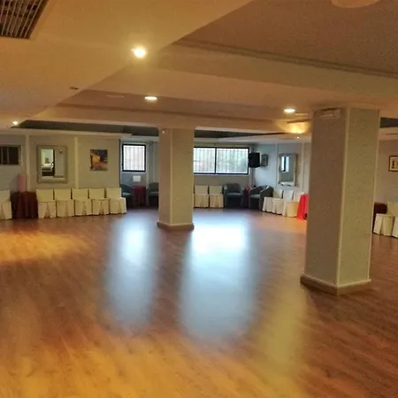 House Lomas 3* Ов'єдо