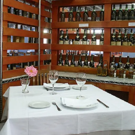 Hotell House Lomas 3*