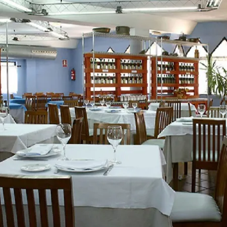 House Lomas 3* Ов'єдо