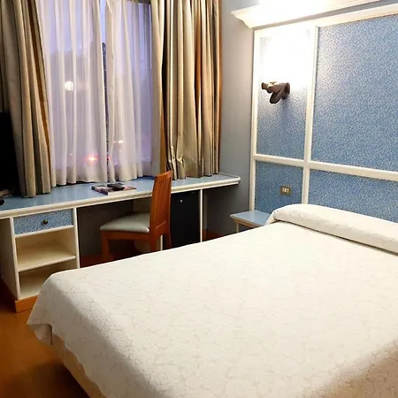 House Lomas Otel Oviedo