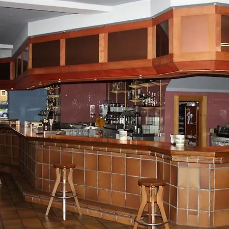מלון House Lomas אוביידו