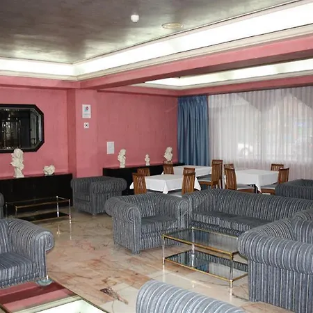 House Lomas Готель 3*