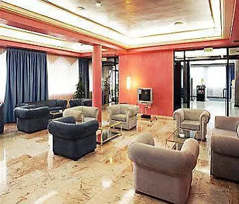 Otel House Lomas 3*