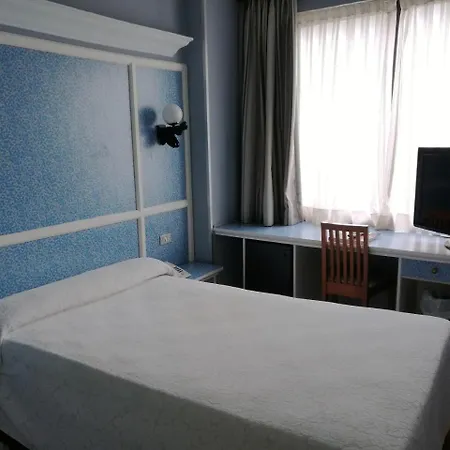 Готель House Lomas 3*